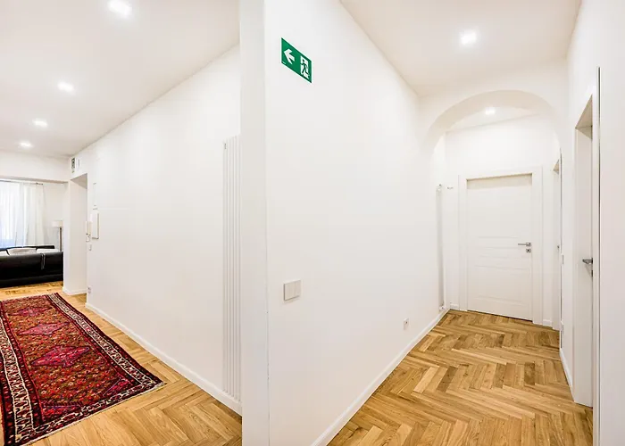 Cola Di Rienzo Big Apartment Rom